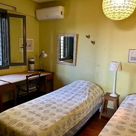 The Yellow House Kamaria Holiday home *