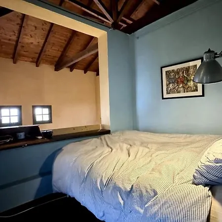 The Yellow House Kamaria Holiday home Finikounta